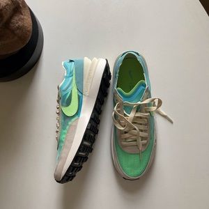 NIKE Waffle One bleached aqua/lime glow. BNIB. W8, EU 39. Blue, green shoe.
